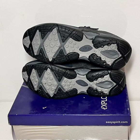 Easy Spirit Esalanna Round Toe Slip-on Suede Mules - Picture 7 of 7